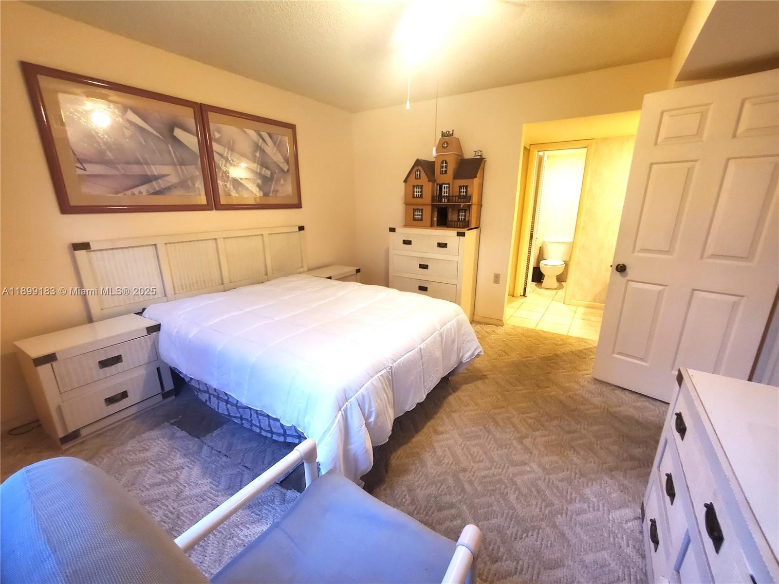 CONDO 25 OF WHITEHALL CON - Residential