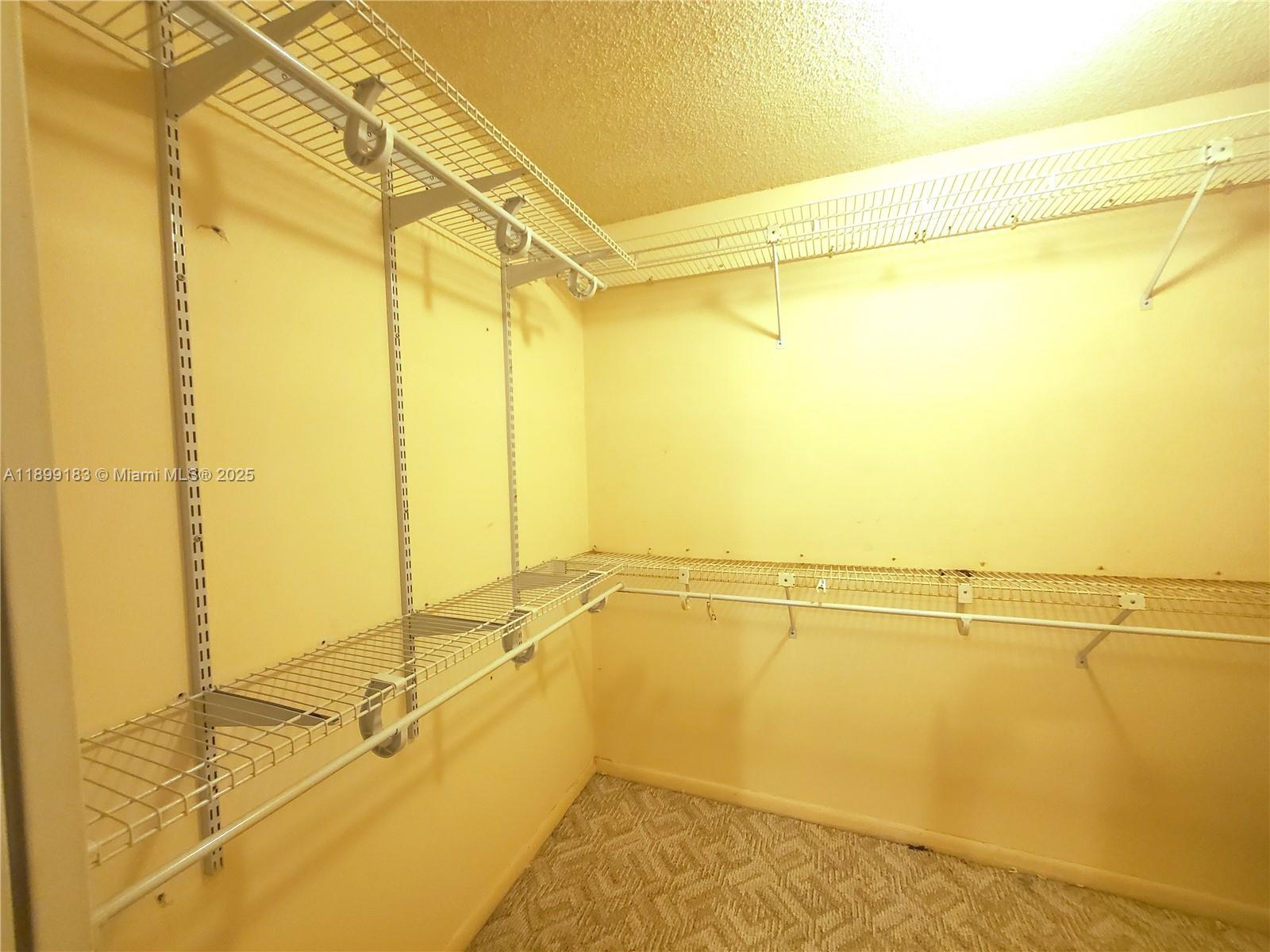 CONDO 25 OF WHITEHALL CON - Residential