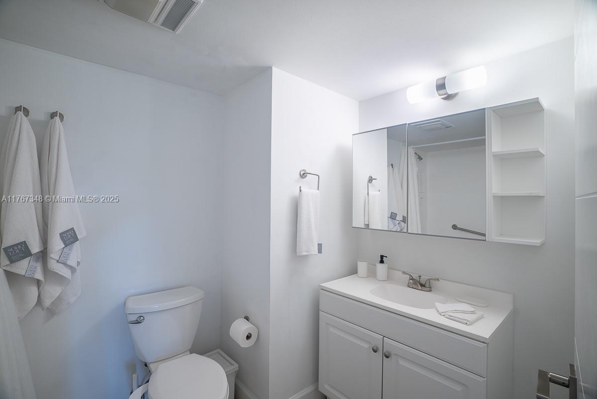 CLUB ROYALE CONDO - Residential