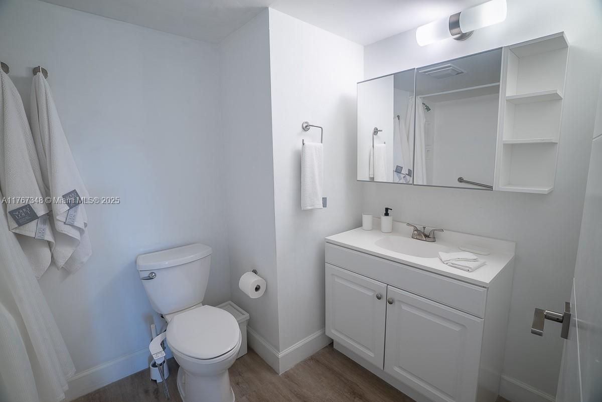 CLUB ROYALE CONDO - Residential