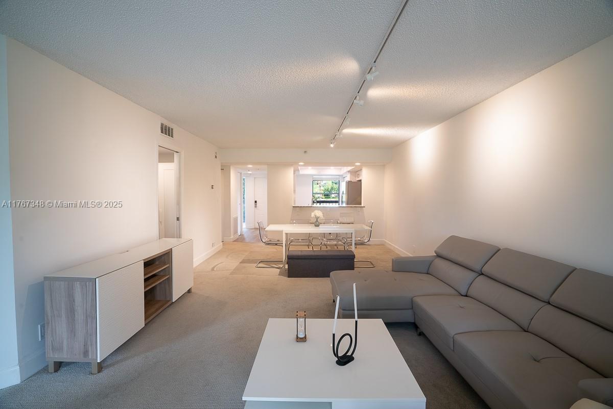 CLUB ROYALE CONDO - Residential