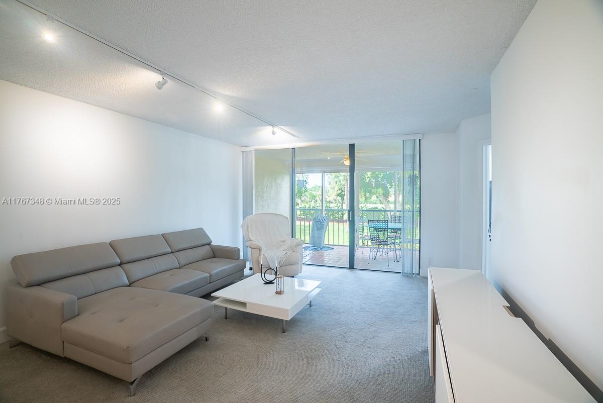 CLUB ROYALE CONDO - Residential