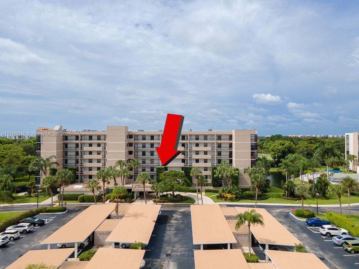 CLUB ROYALE CONDO - Residential