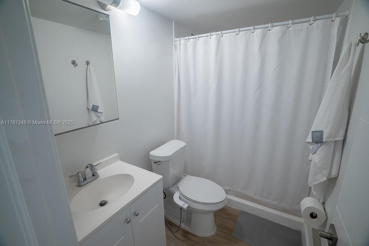 CLUB ROYALE CONDO - Residential