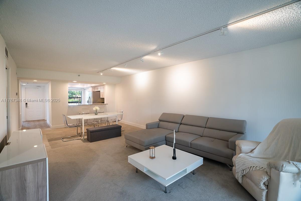 CLUB ROYALE CONDO - Residential
