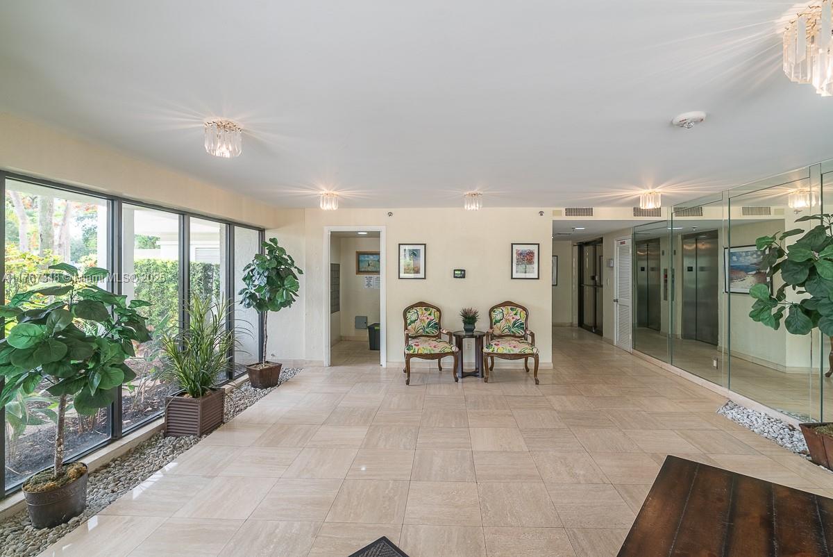 CLUB ROYALE CONDO - Residential
