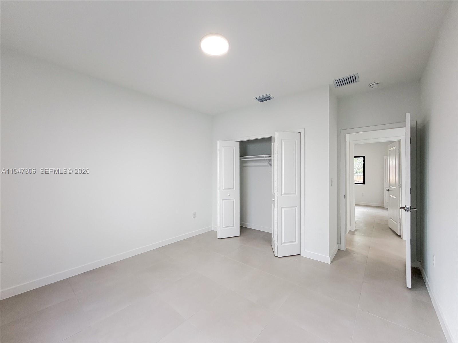 EVERGLADES AVE HEIGHTS - Residential Income