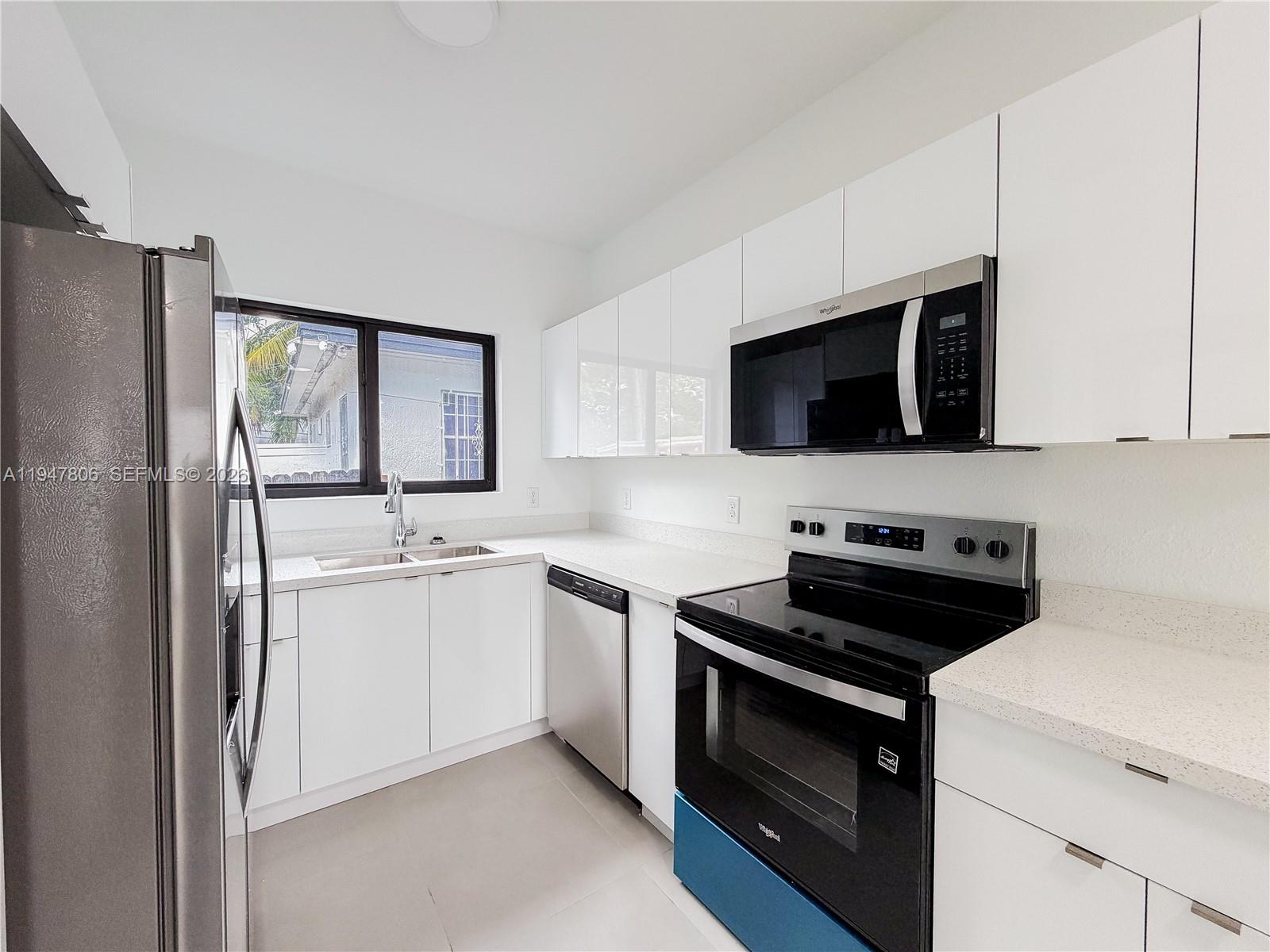 EVERGLADES AVE HEIGHTS - Residential Income