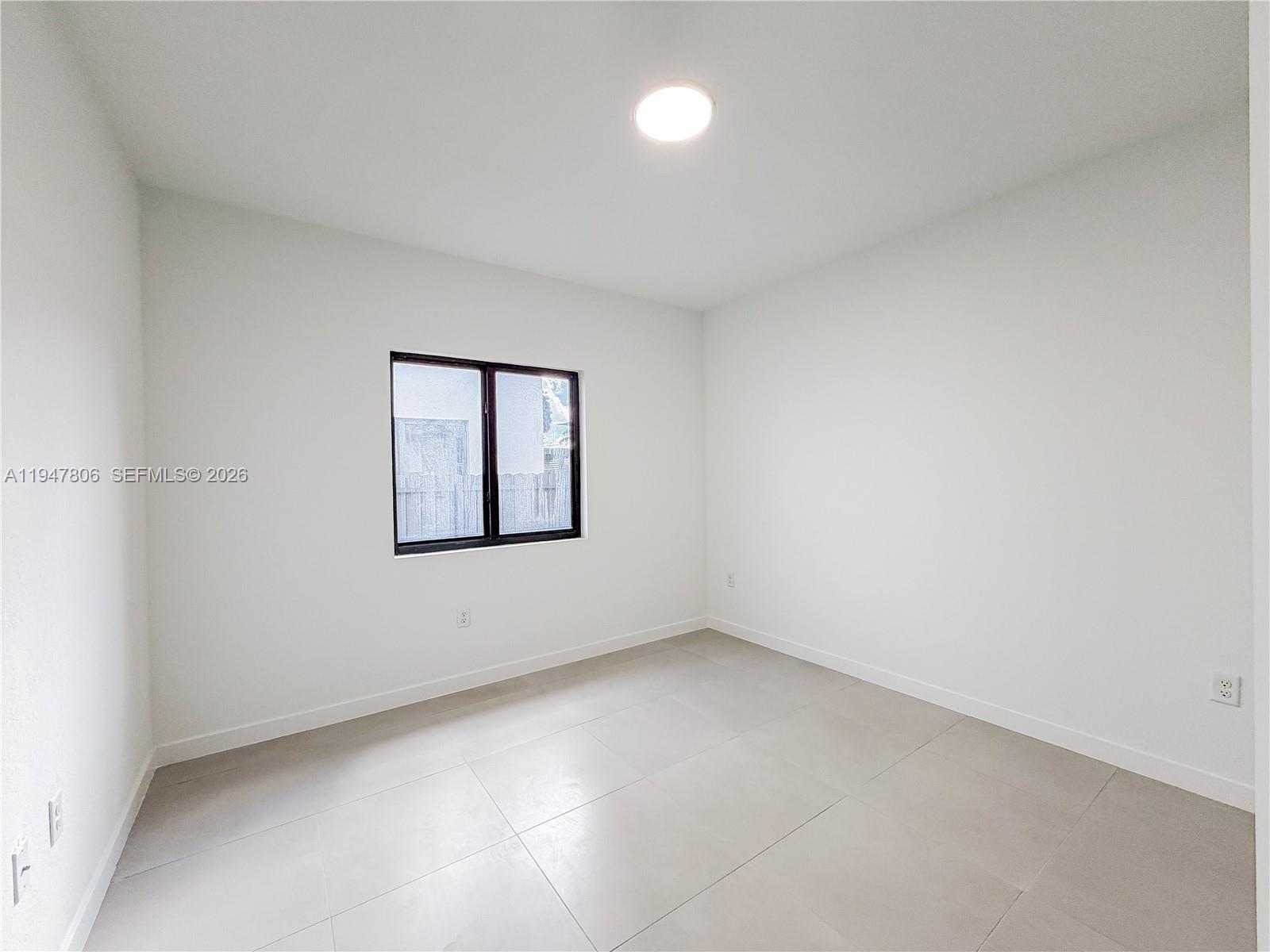 EVERGLADES AVE HEIGHTS - Residential Income