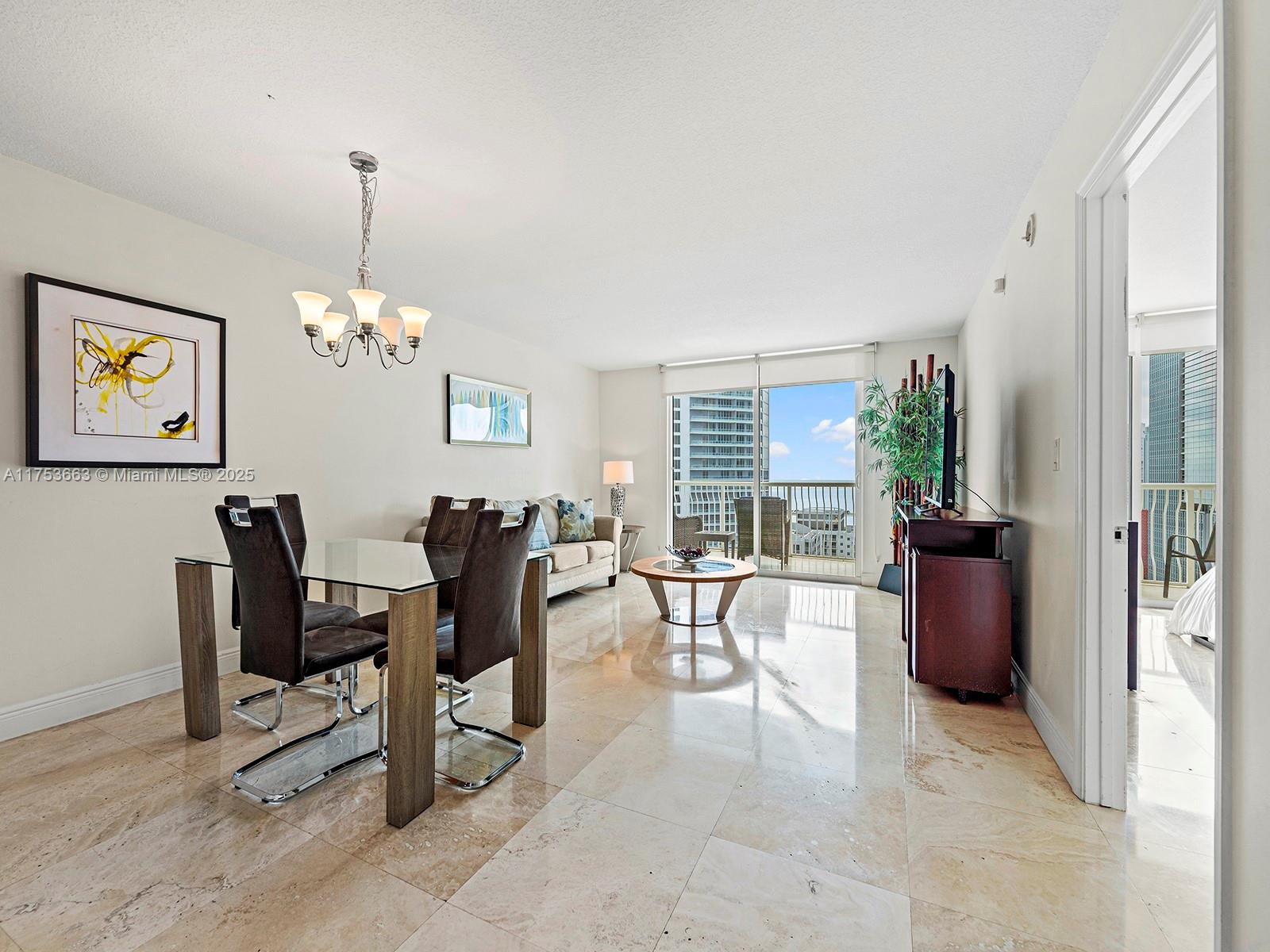 1200 Brickell Bay Dr 4019