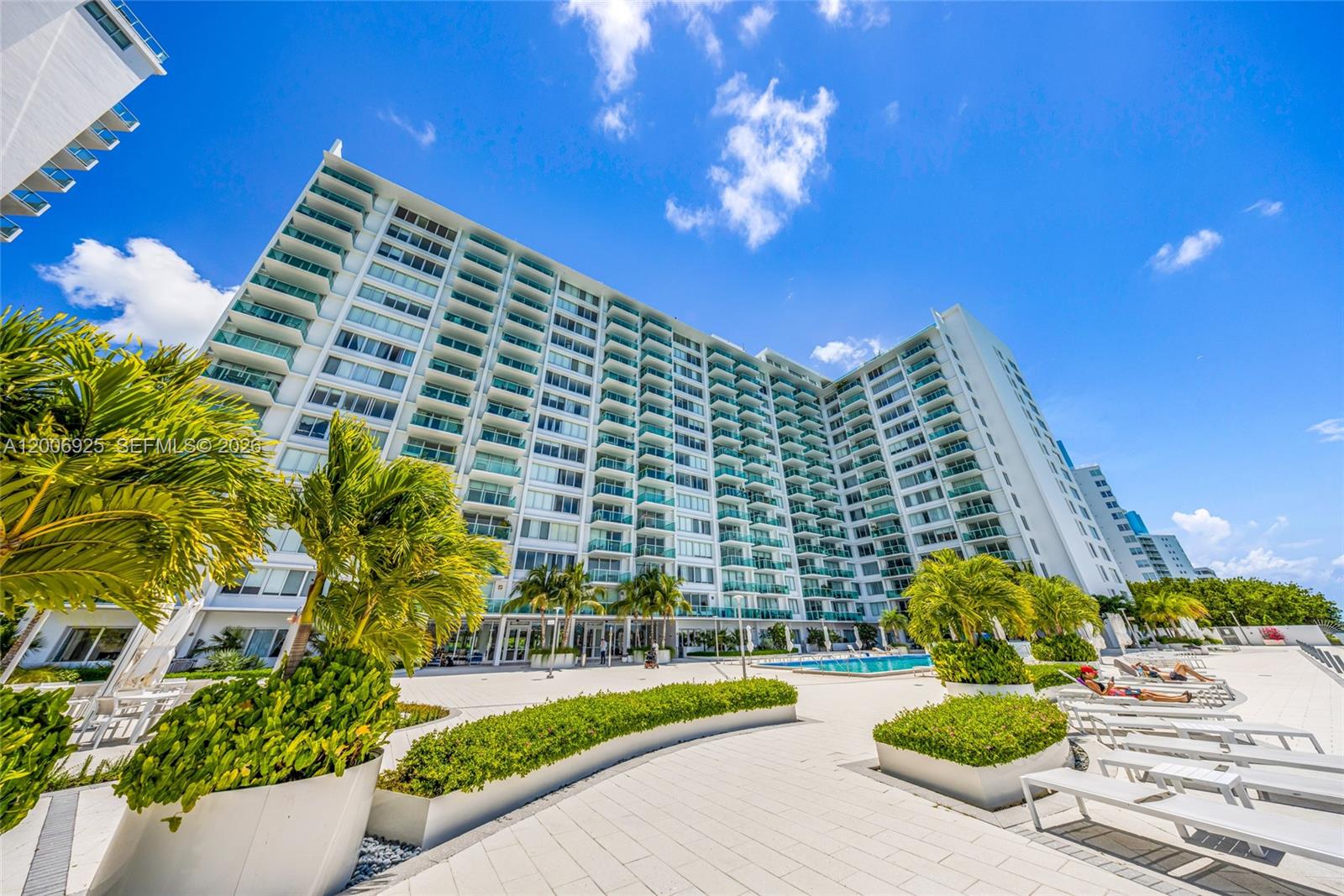 MIRADOR 1000 CONDO - Residential