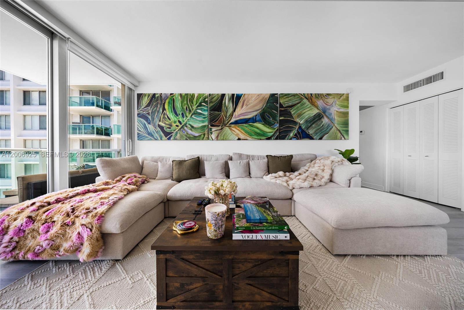 MIRADOR 1000 CONDO - Residential