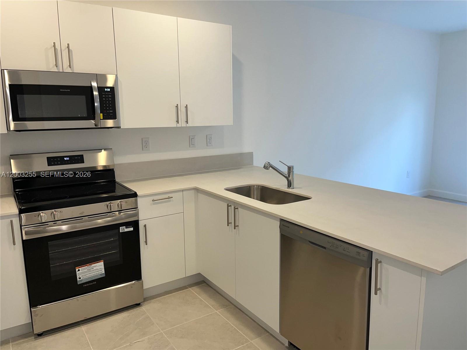 ALTAMIRA LAGOS - Residential Lease