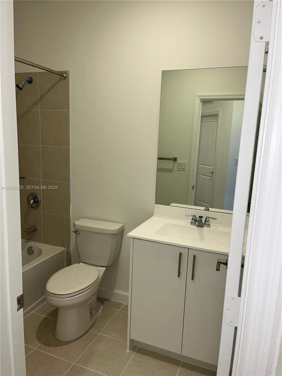 ALTAMIRA LAGOS - Residential Lease