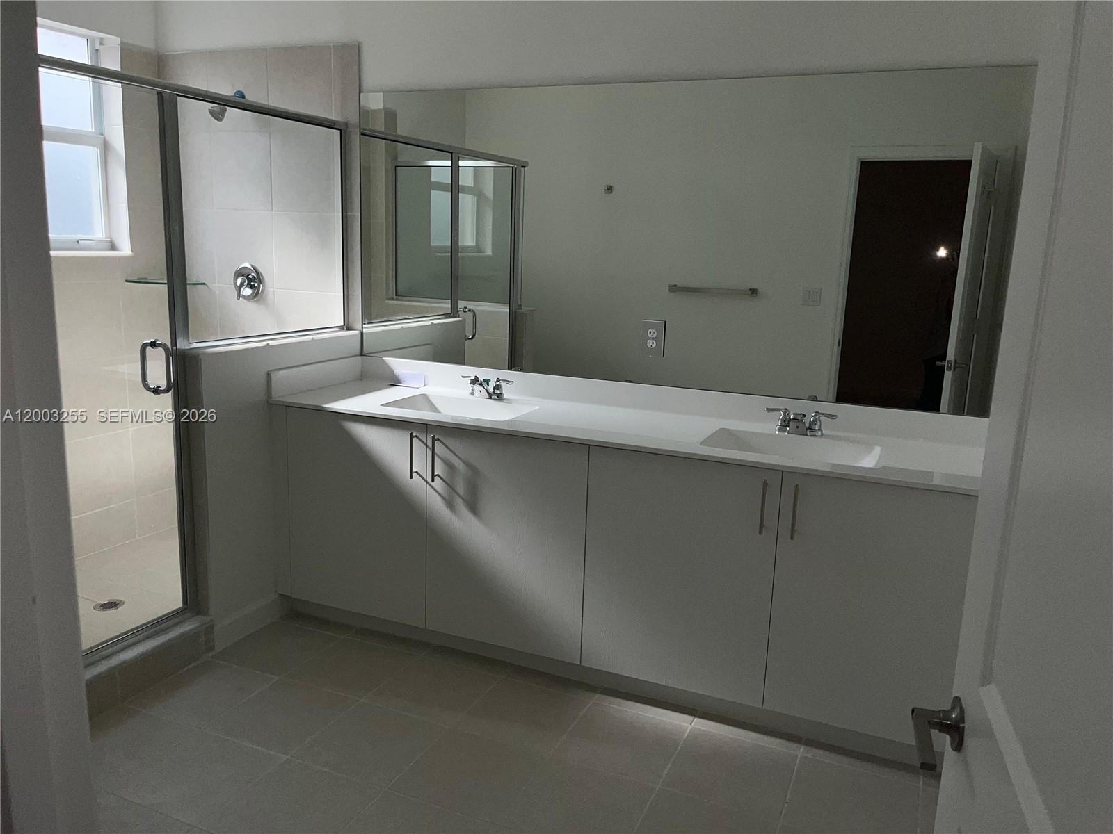 ALTAMIRA LAGOS - Residential Lease