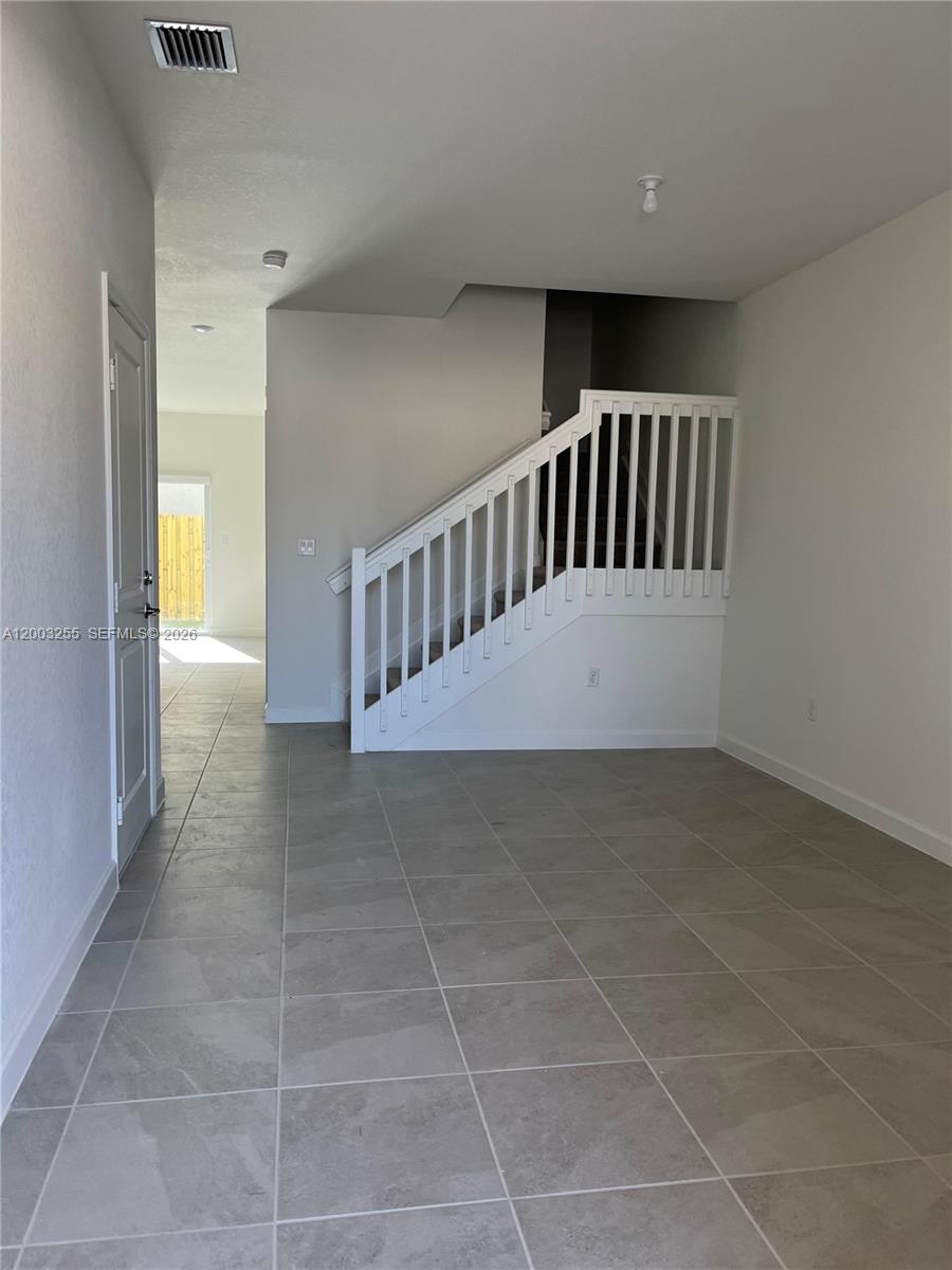 ALTAMIRA LAGOS - Residential Lease