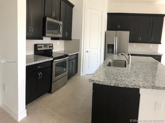 The Grove At Raintree - Residential Lease