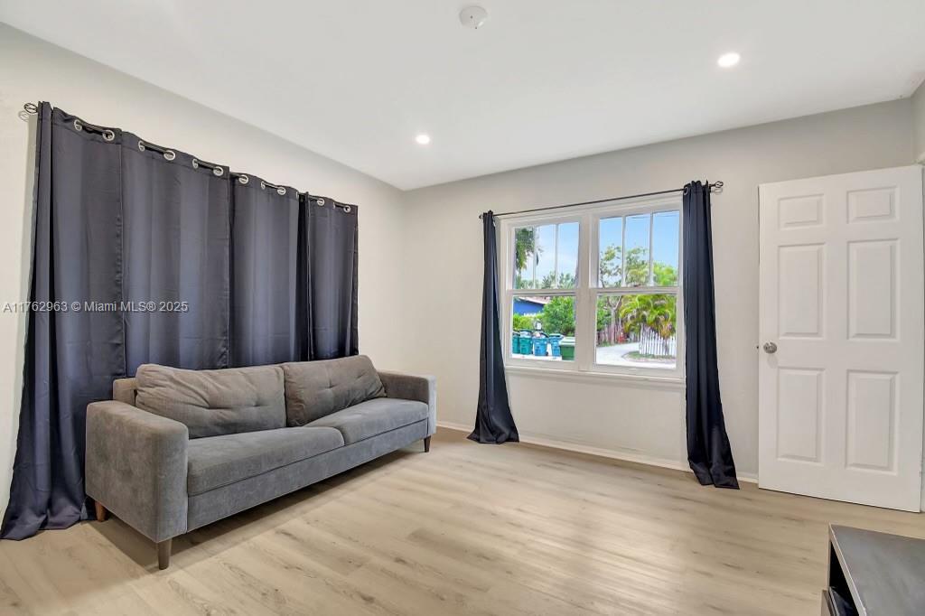 804 SW 4th Street