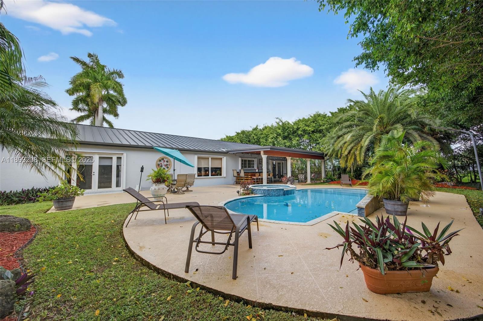 REDAVO ESTATES 2ND ADDN - Residential