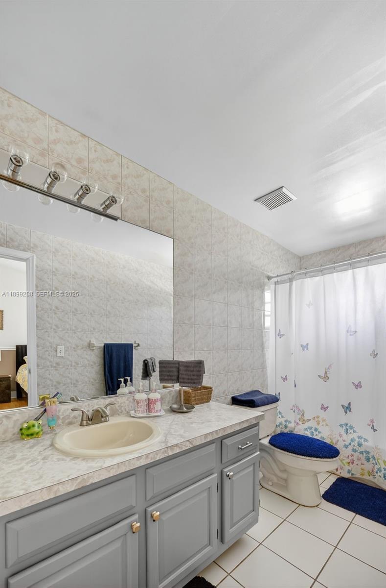 REDAVO ESTATES 2ND ADDN - Residential