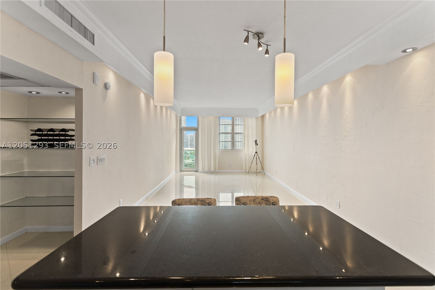 19390 Collins Ave PH-17