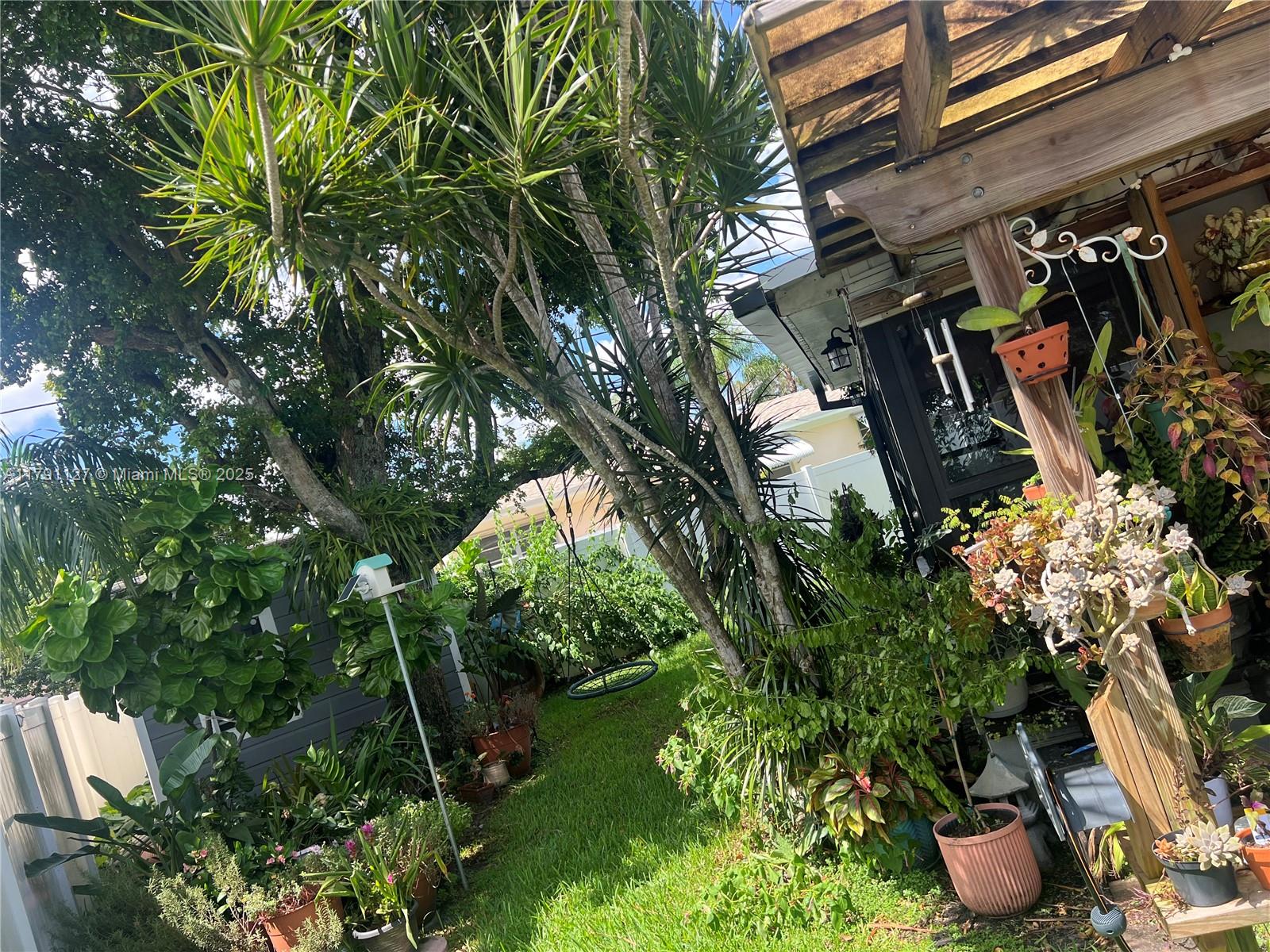 5001 SW 90th Ter
