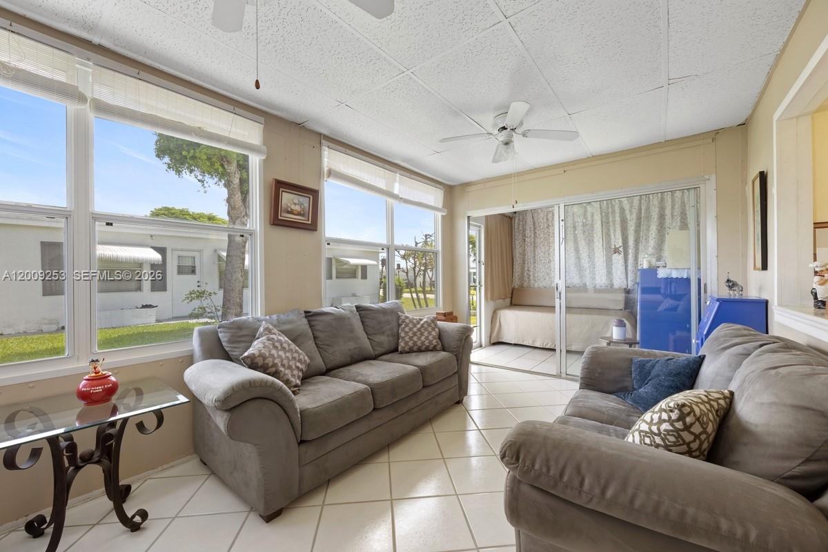 PALM BEACH LEISUREVILLE S - Residential
