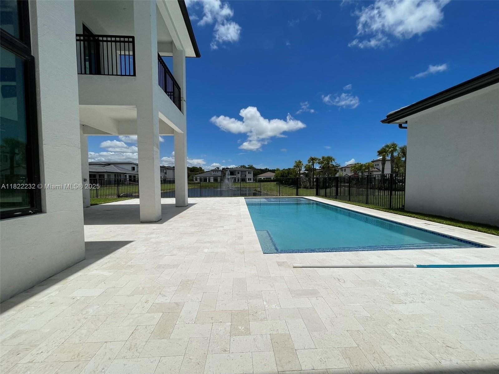 3511 S Ashwood Cir S Cir, Hollywood, Broward County, Florida - 6 Bedrooms  
6 Bathrooms - 