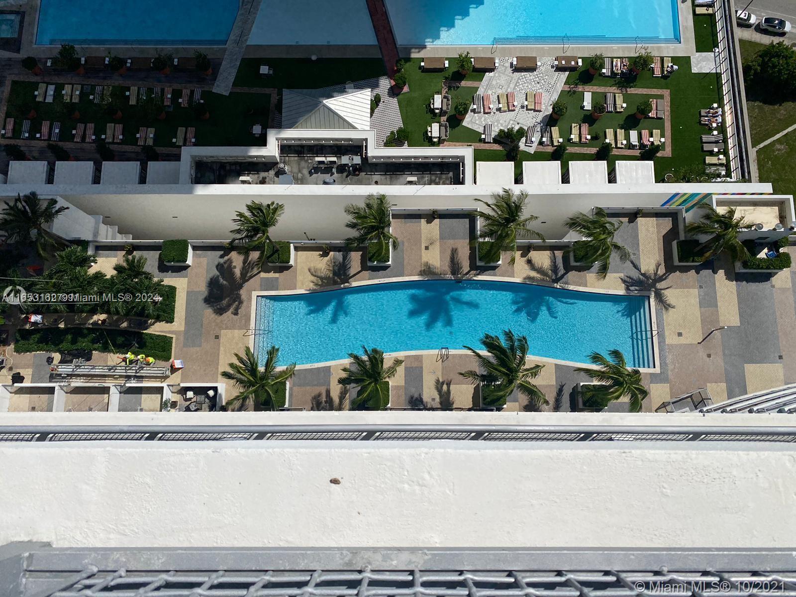 INFINITY AT BRICKELL COND - Residential