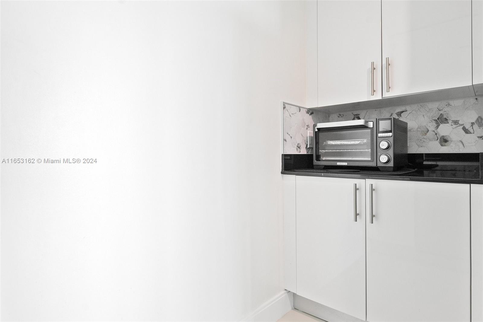 INFINITY AT BRICKELL COND - Residential