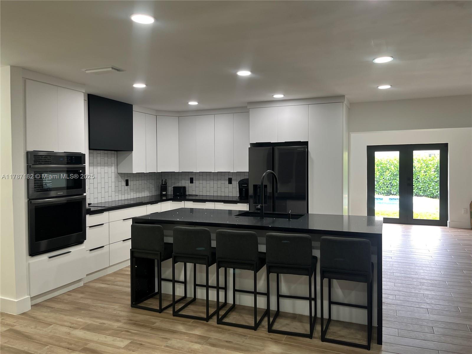 PEMBROKE LAKES SEC 1 - Residential