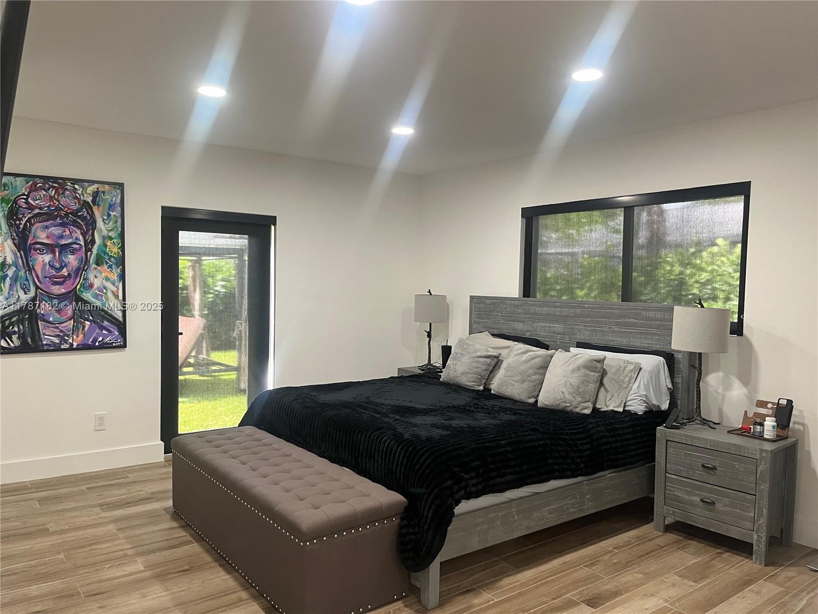 PEMBROKE LAKES SEC 1 - Residential