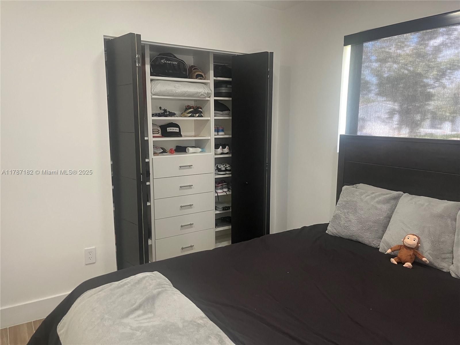 PEMBROKE LAKES SEC 1 - Residential