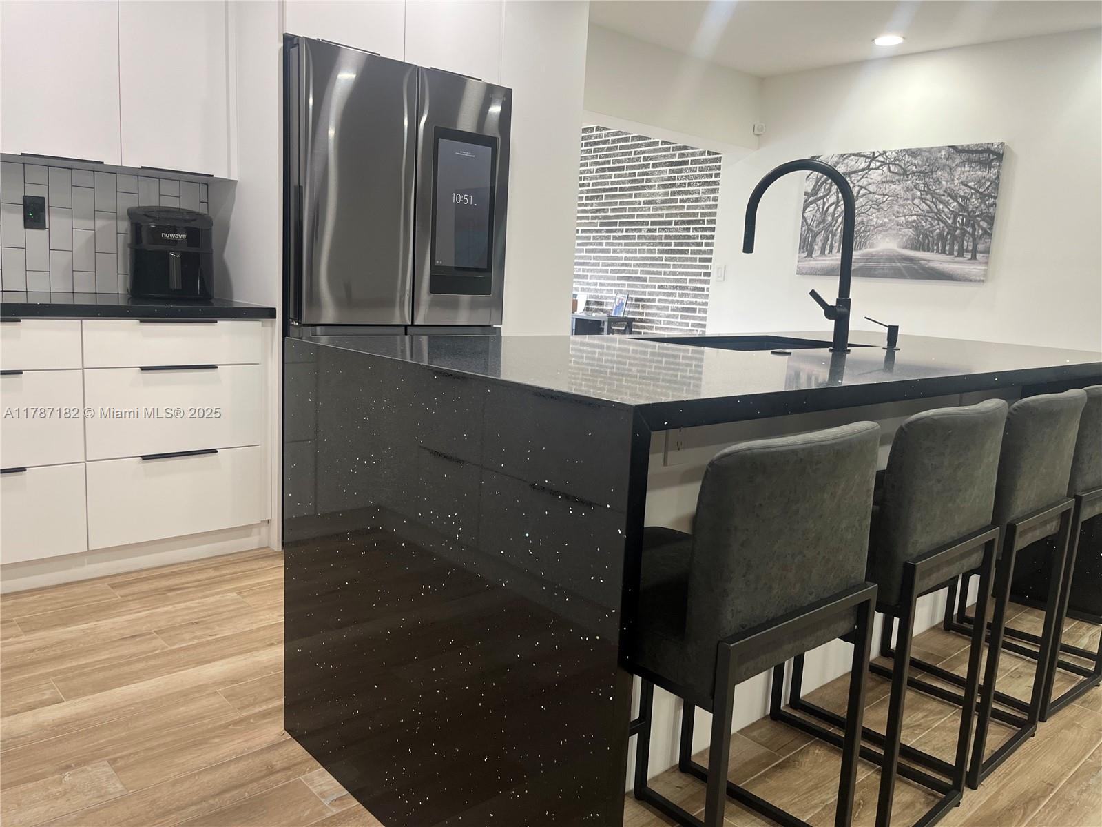 PEMBROKE LAKES SEC 1 - Residential