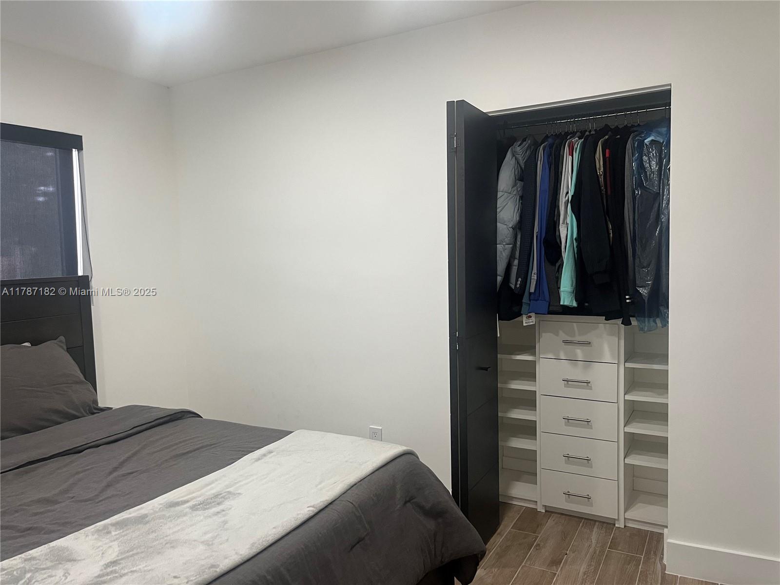 PEMBROKE LAKES SEC 1 - Residential