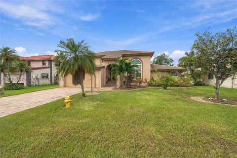 Photo of 5361 Lancelot Ln, Davie, FL 33331 (MLS # A12097479)