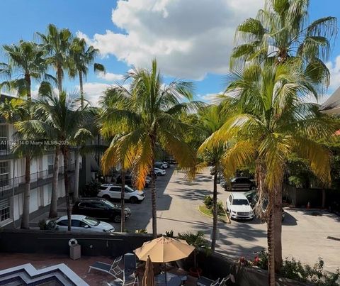 3245 Virginia St 59 Miami FL 33133