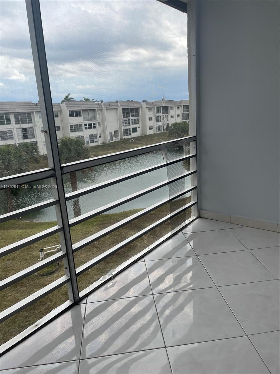 SUNRISE LAKES 56 CONDO - Residential Lease