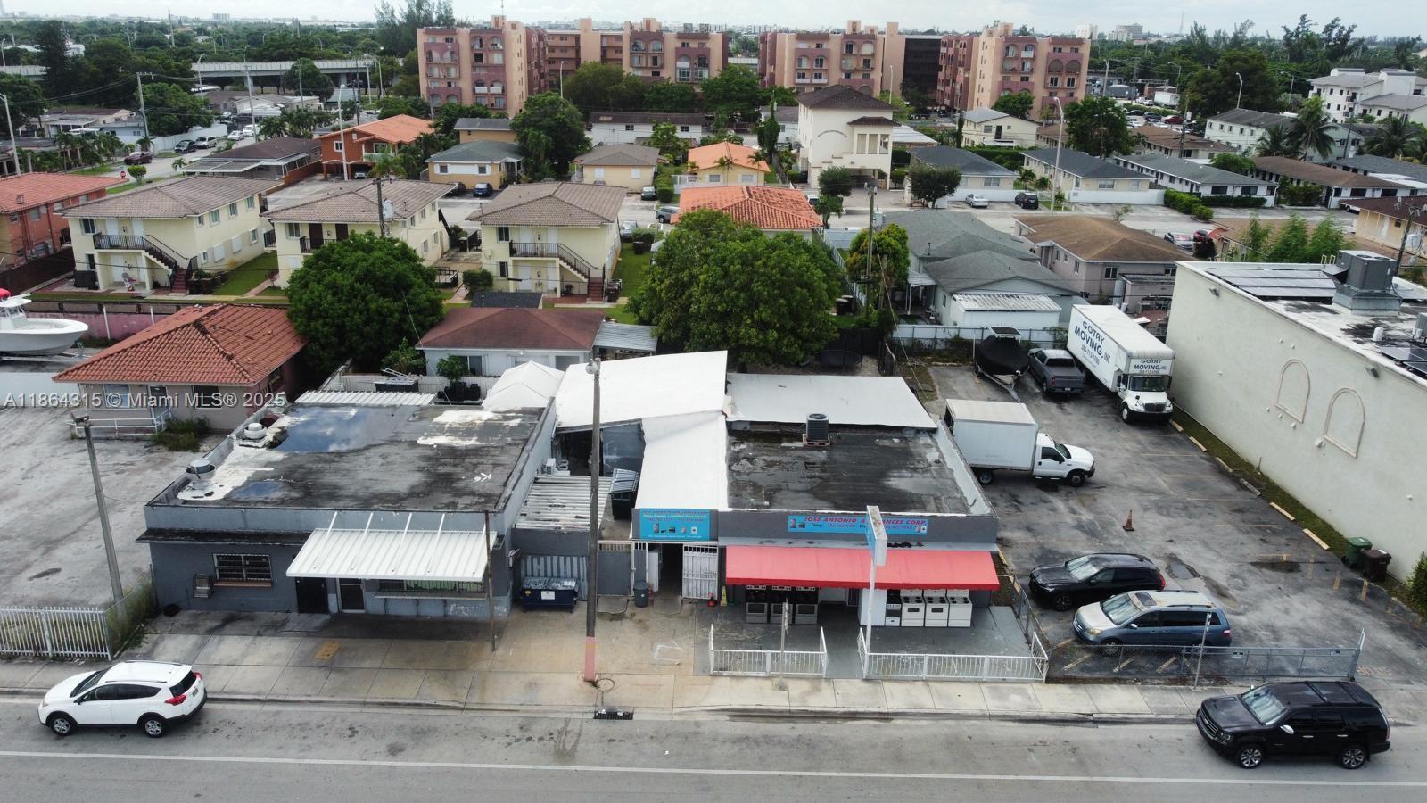 View photos, virtual tours, details... 426 E 25th St