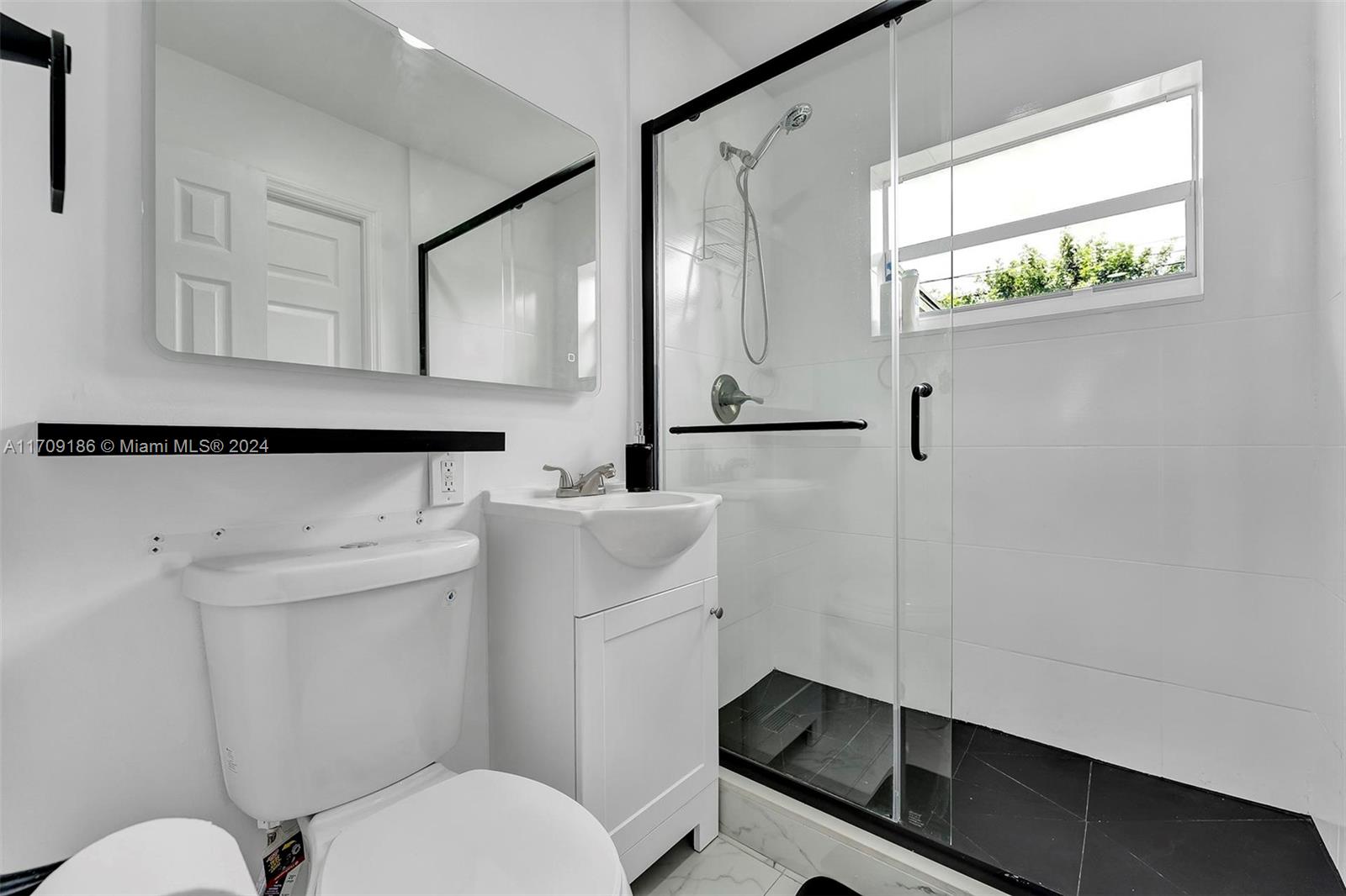 COLLIER MANOR FIRST ADD - Residential