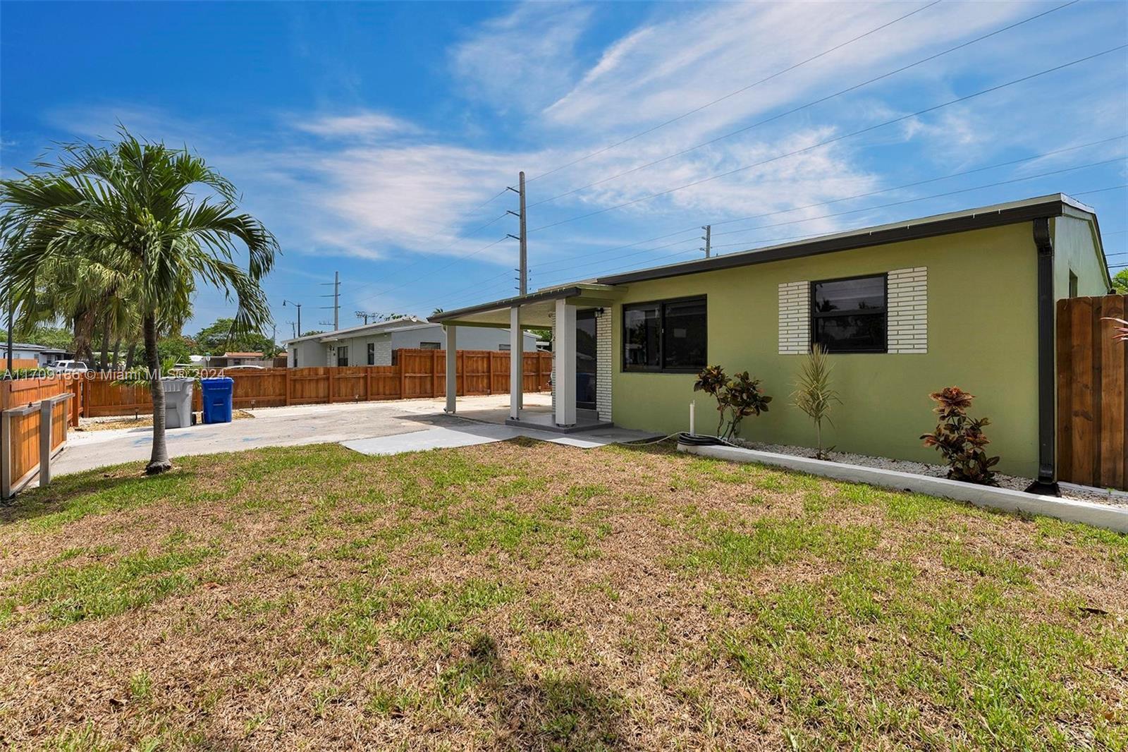 COLLIER MANOR FIRST ADD - Residential