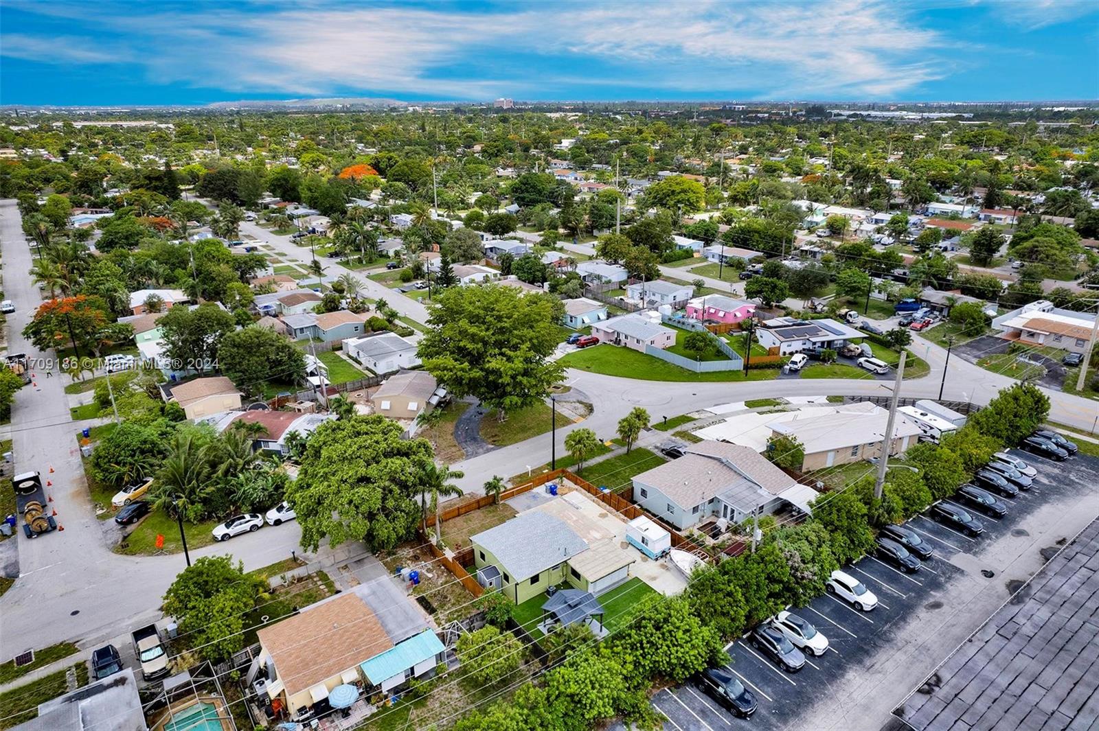 COLLIER MANOR FIRST ADD - Residential