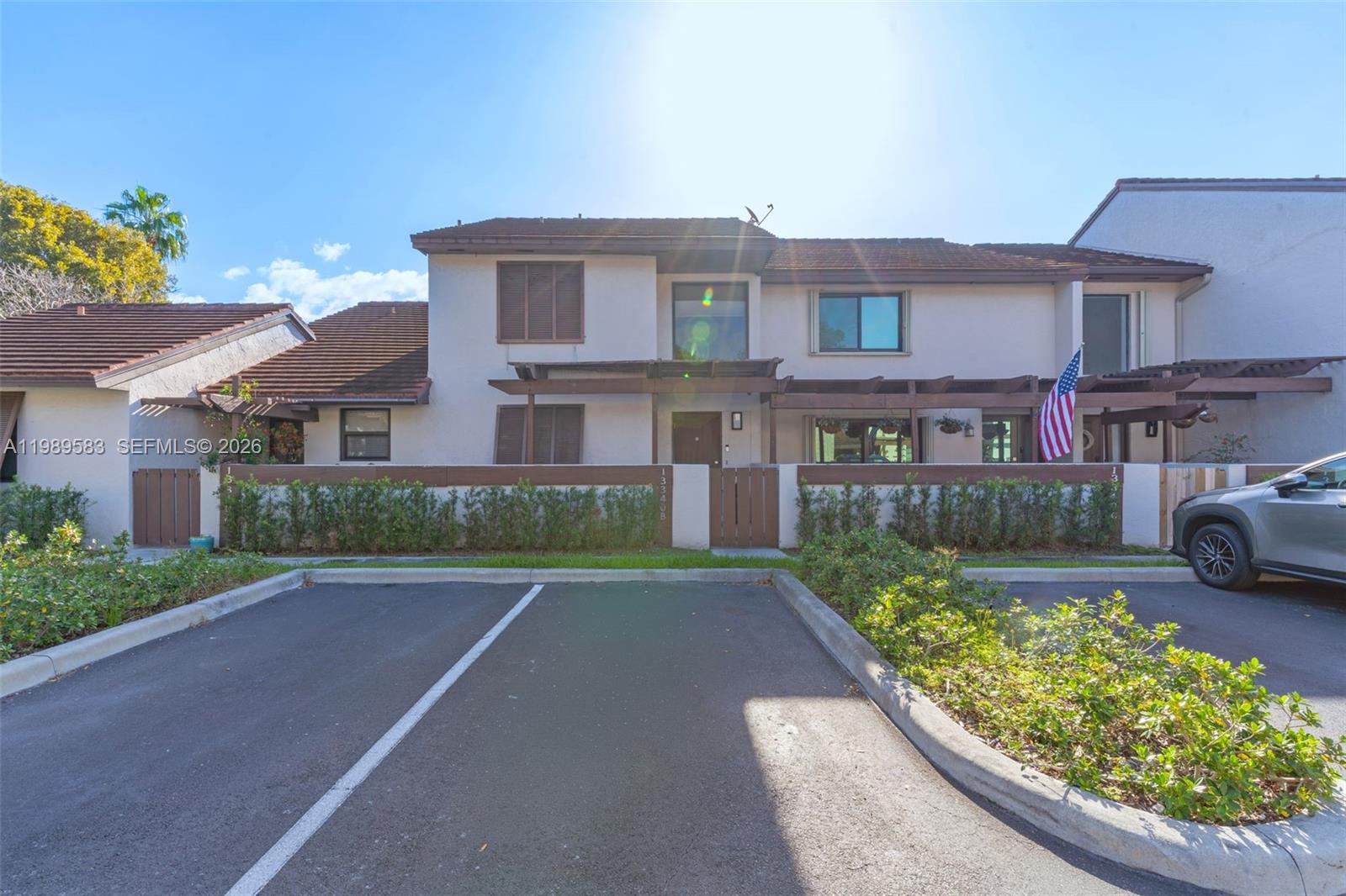 CALUSA POINT - Residential