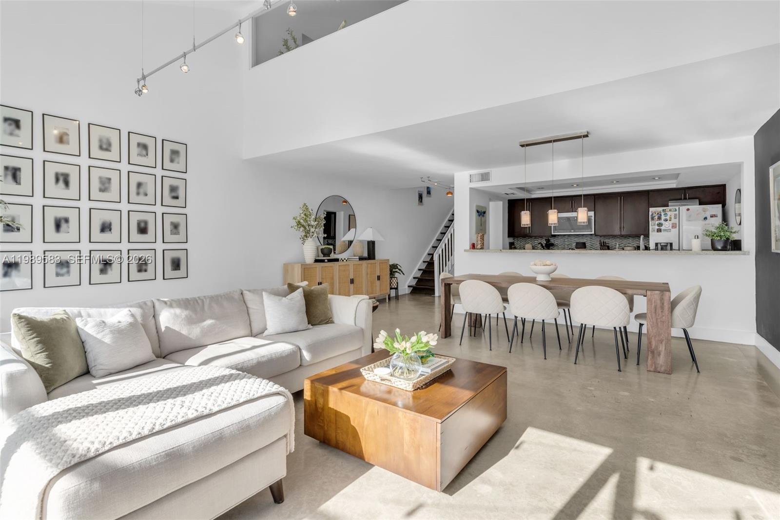 CALUSA POINT - Residential