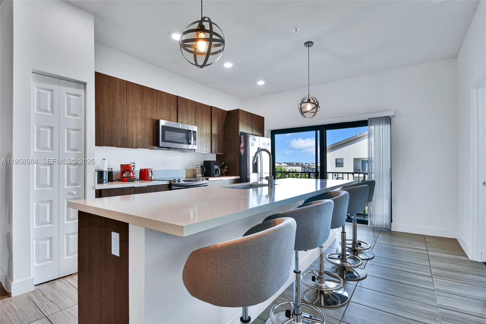 GRAND BAY SOUTH VILLAS - Residential Lease