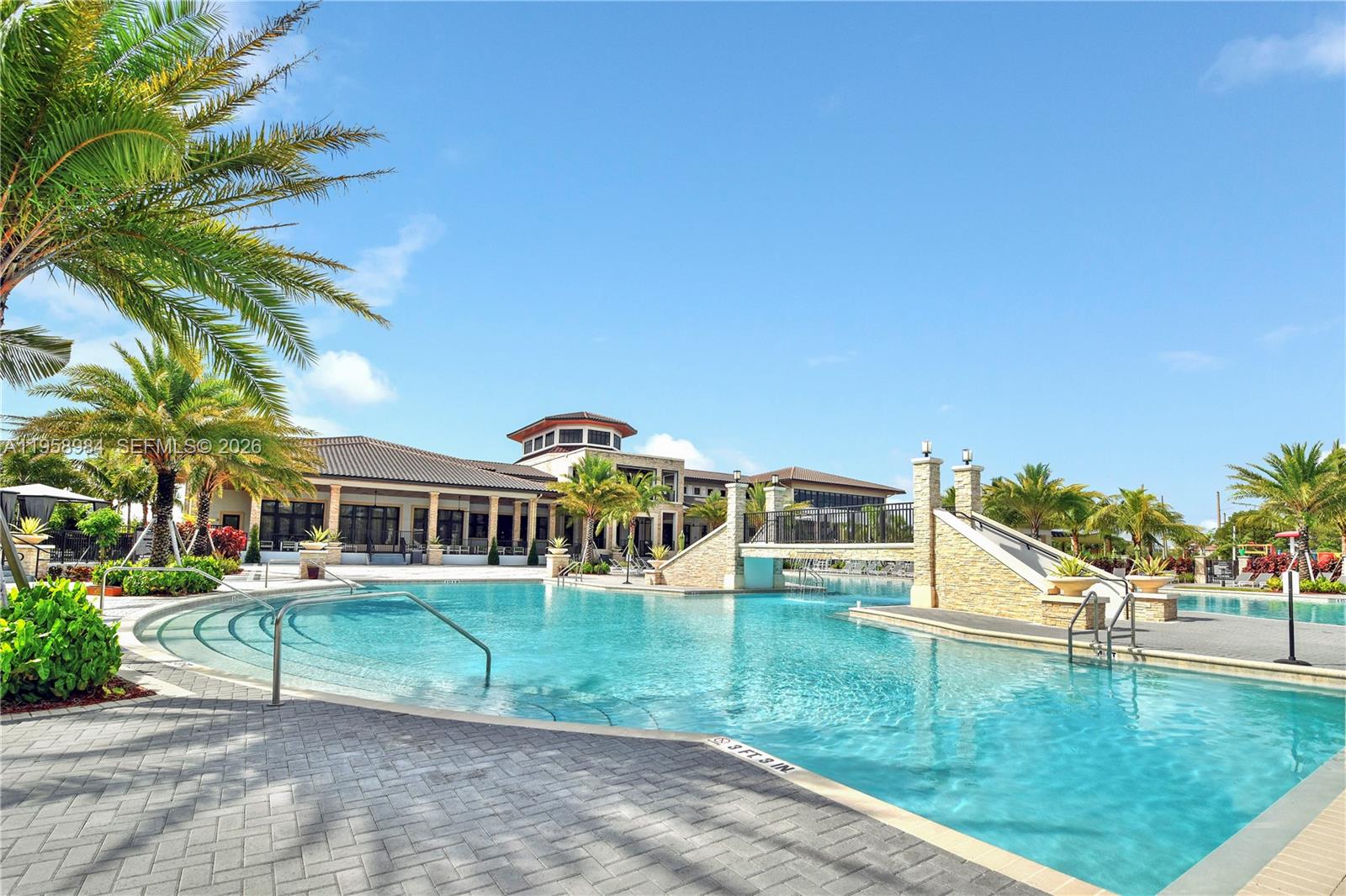 GRAND BAY SOUTH VILLAS - Residential Lease