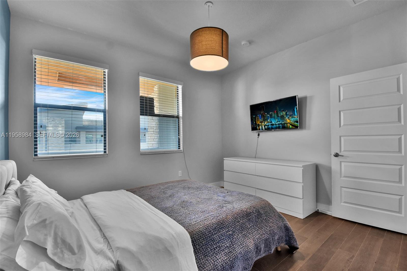 GRAND BAY SOUTH VILLAS - Residential Lease