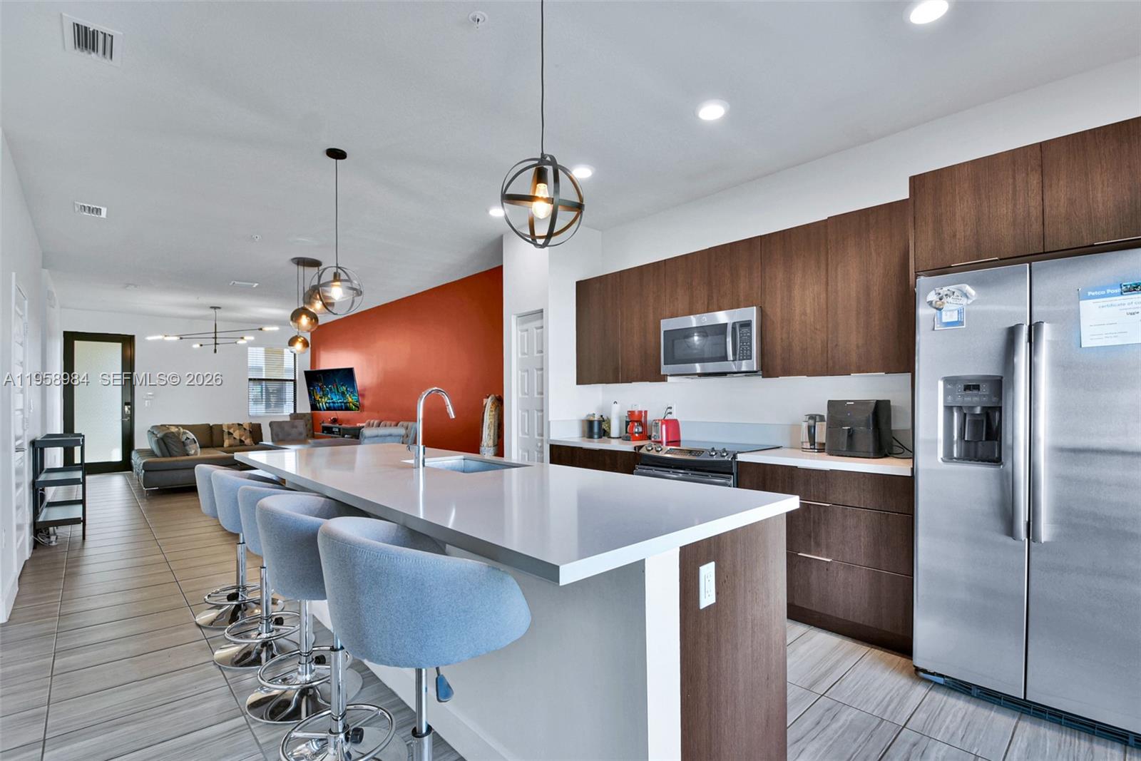 GRAND BAY SOUTH VILLAS - Residential Lease