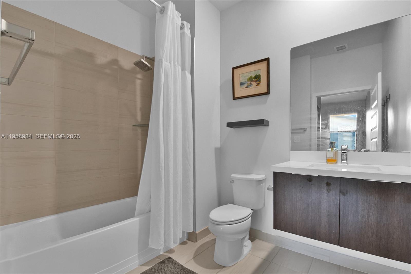 GRAND BAY SOUTH VILLAS - Residential Lease