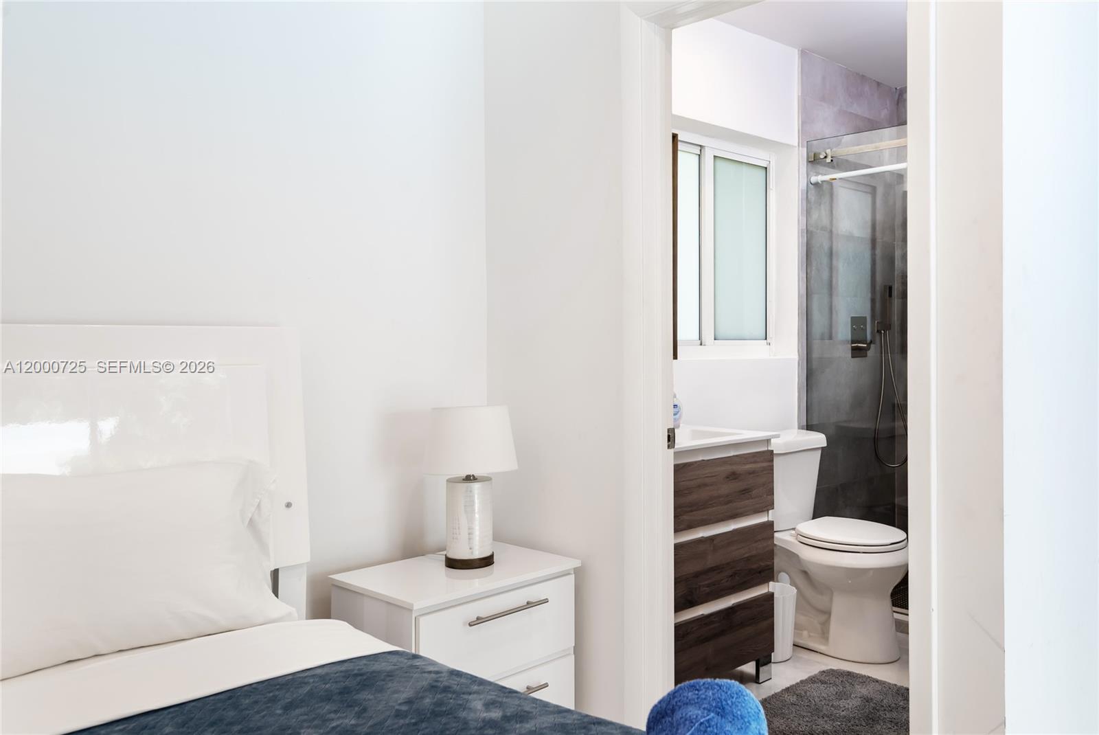 ENCHANTED LAKE SEC 2 - AN - Residential Lease